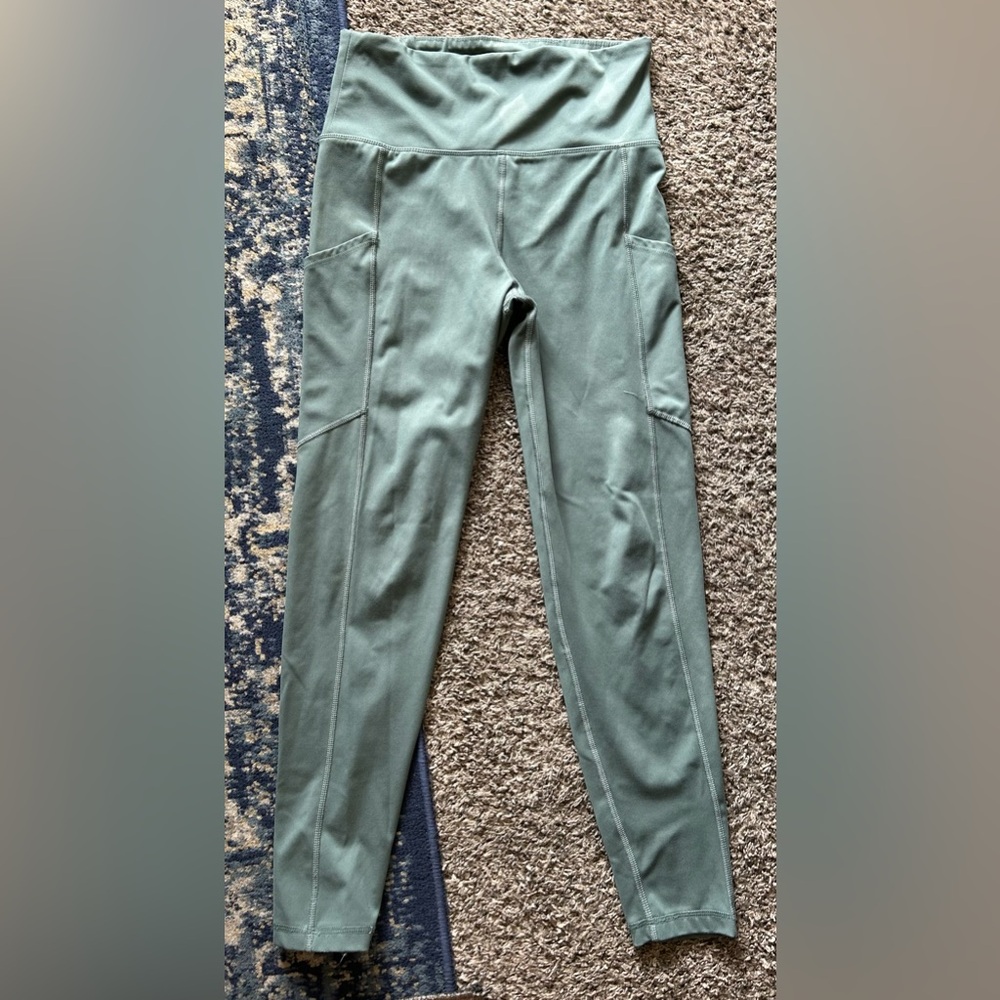 American Eagle Outfitters High-Waisted Green Leggings
